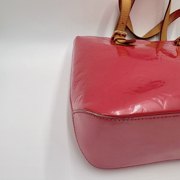 Louis Vuitton Pink Framboise Vernis Monogram Embossed Leather Reade PM Tote Bag - Picture 10 of 16